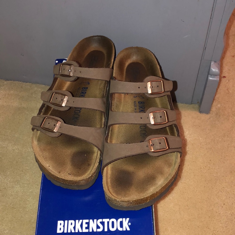 Birkenstock Floridas! Color: Mocha